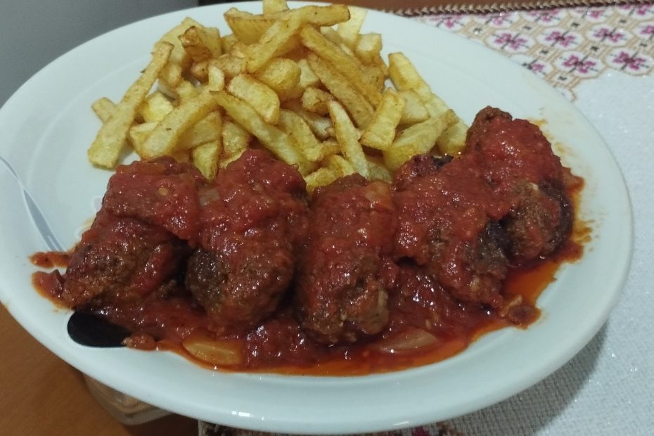 ΣΟΥΤΖΟΥΚΑΚΙΑ ΣΜΥΡΝΕΪΚΑ